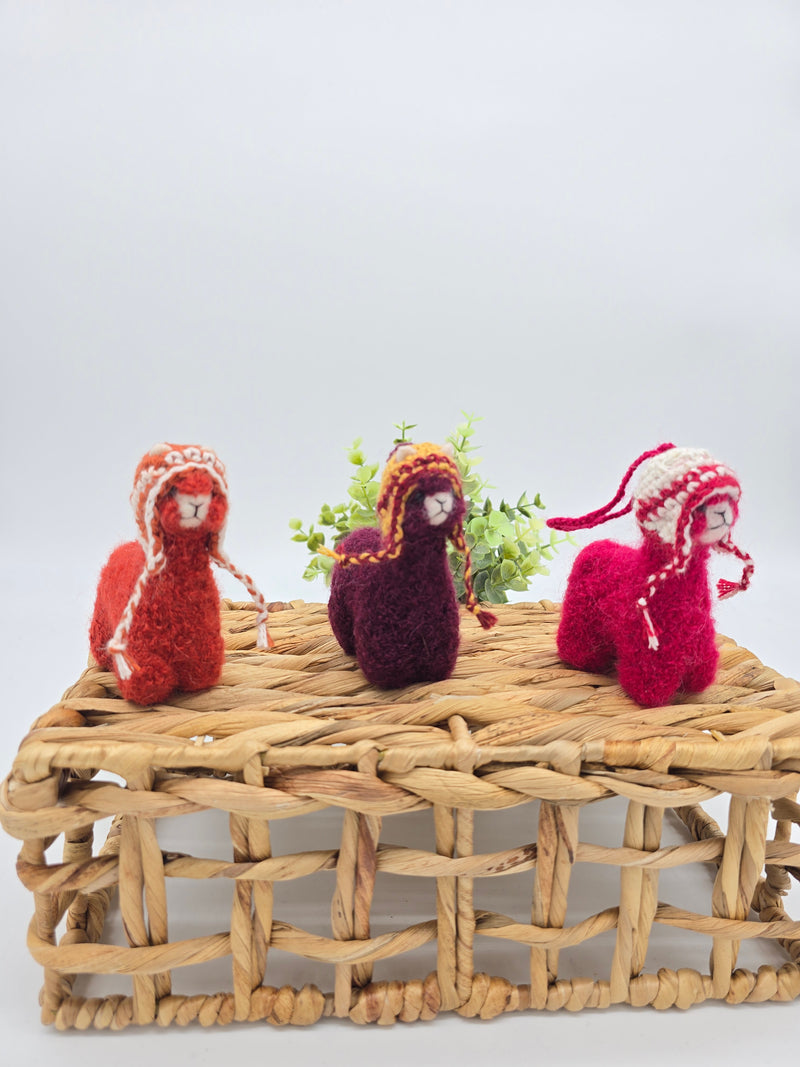 Alpaca Fur Keychain | Backpack Hanger – WUAMAN